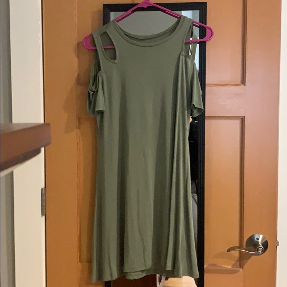 Alya Dress